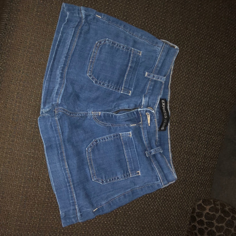 Super cute high waisted Express shorts sz 2.